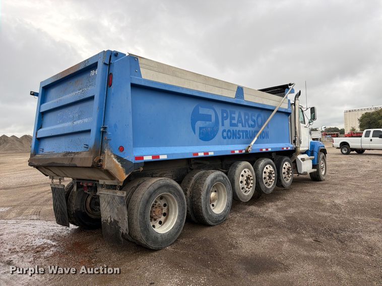 image for item FK3680 2016 Western Star 4700 dump truck