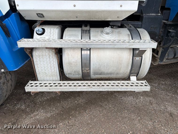 image for item FK3680 2016 Western Star 4700 dump truck