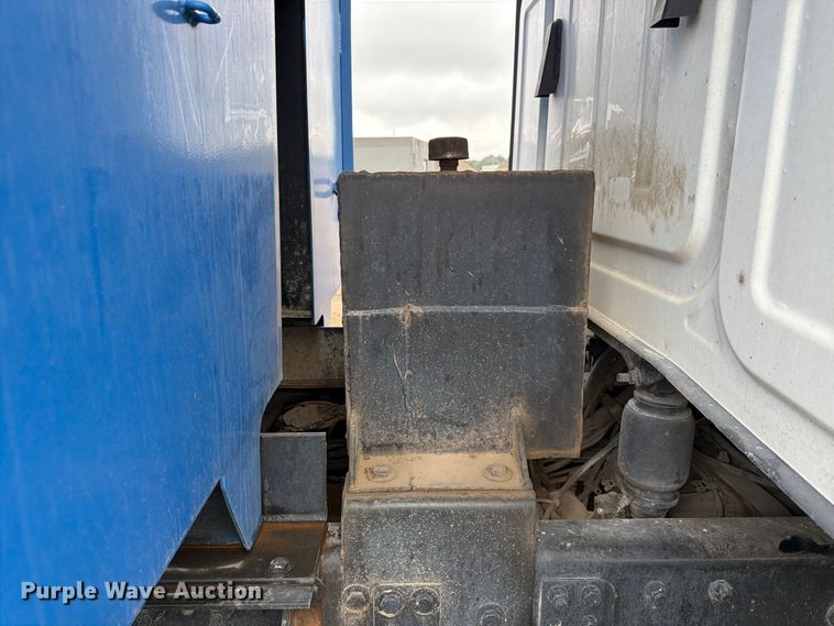 image for item FK3680 2016 Western Star 4700 dump truck