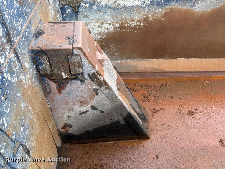 image for item FK3680 2016 Western Star 4700 dump truck