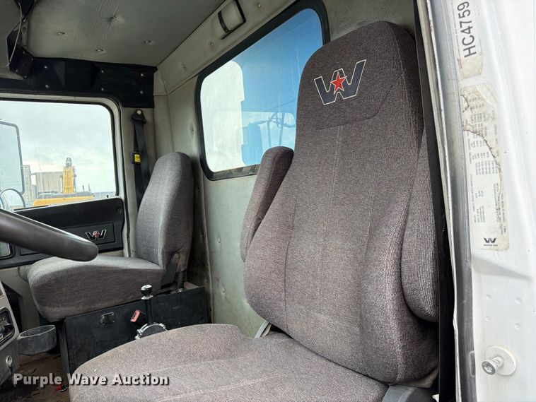 image for item FK3680 2016 Western Star 4700 dump truck