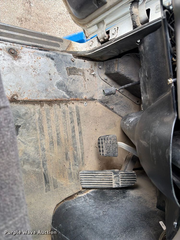 image for item FK3680 2016 Western Star 4700 dump truck