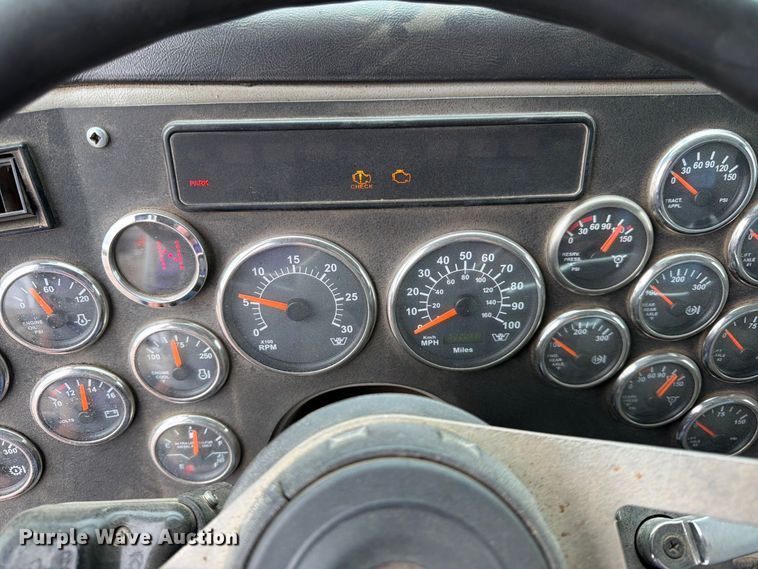 image for item FK3680 2016 Western Star 4700 dump truck