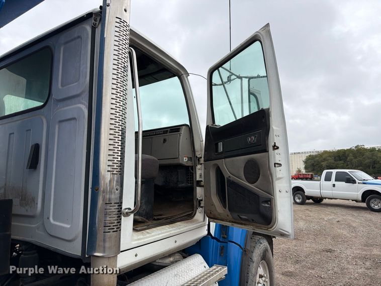 image for item FK3680 2016 Western Star 4700 dump truck