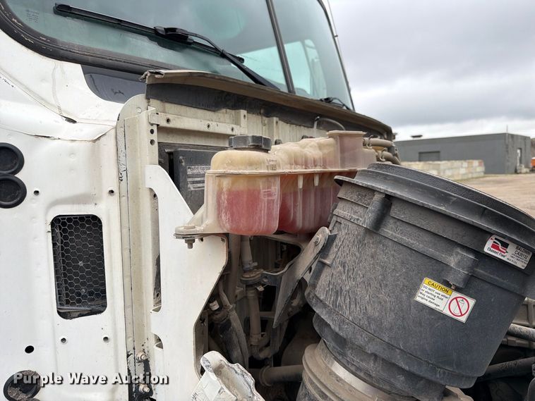 image for item FK3680 2016 Western Star 4700 dump truck