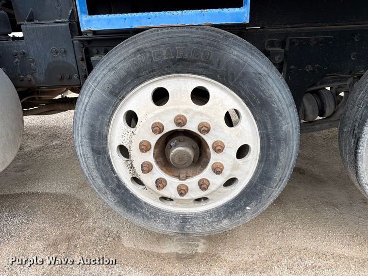 image for item FK3680 2016 Western Star 4700 dump truck
