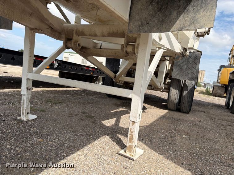 image for item FK3687 2002 Ranch ED2026QF end dump trailer