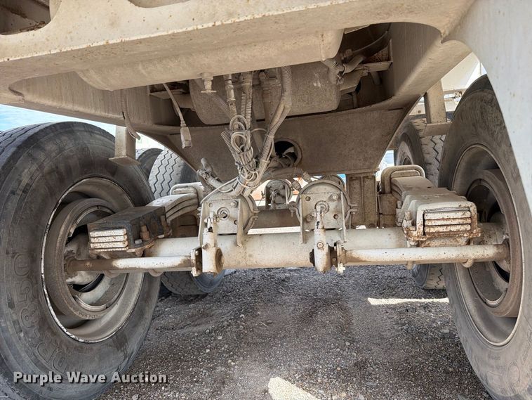 image for item FK3687 2002 Ranch ED2026QF end dump trailer