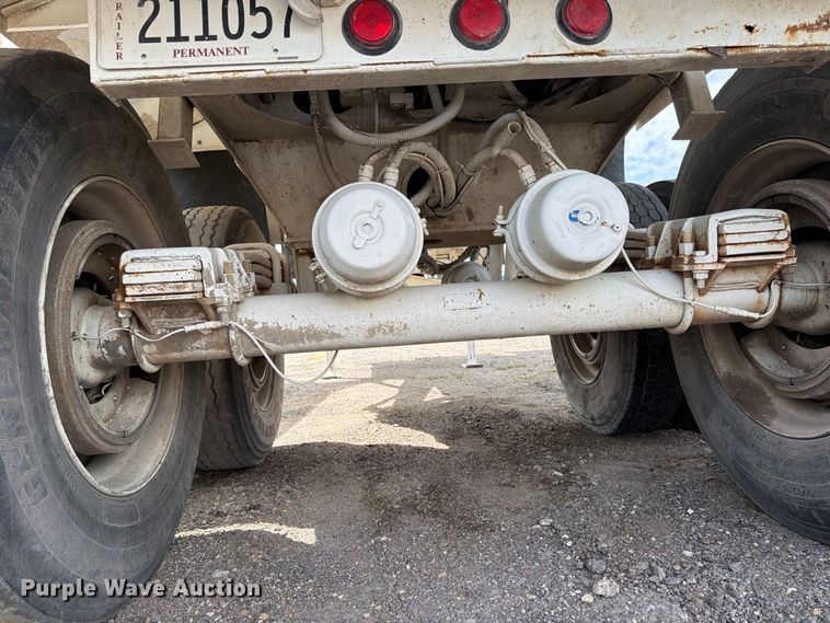 image for item FK3687 2002 Ranch ED2026QF end dump trailer
