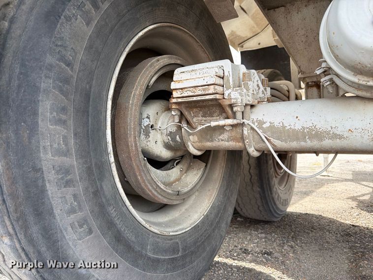 image for item FK3687 2002 Ranch ED2026QF end dump trailer