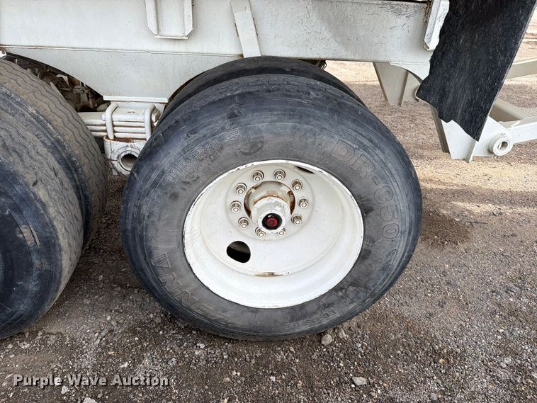 image for item FK3687 2002 Ranch ED2026QF end dump trailer