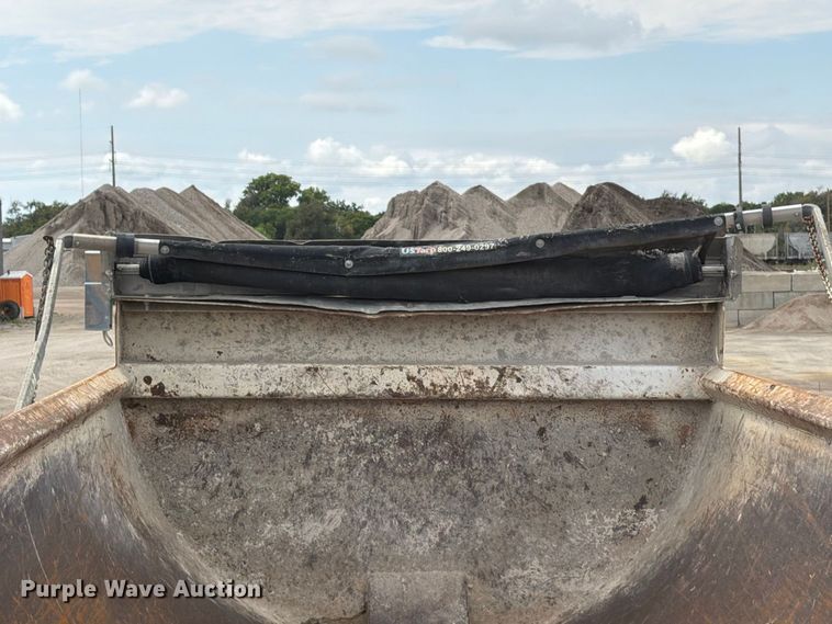 image for item FK3687 2002 Ranch ED2026QF end dump trailer