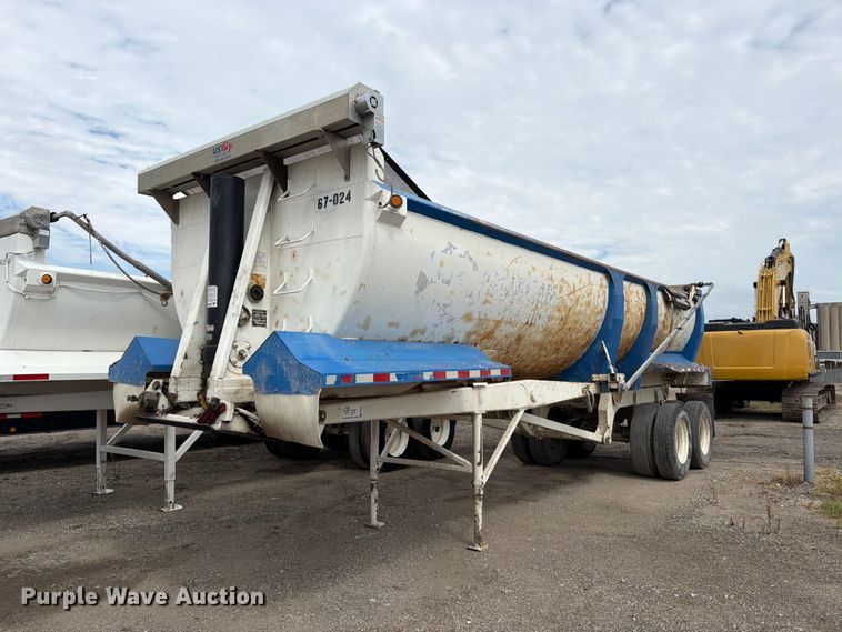 2007 Ranch ED28-30QF end dump trailer