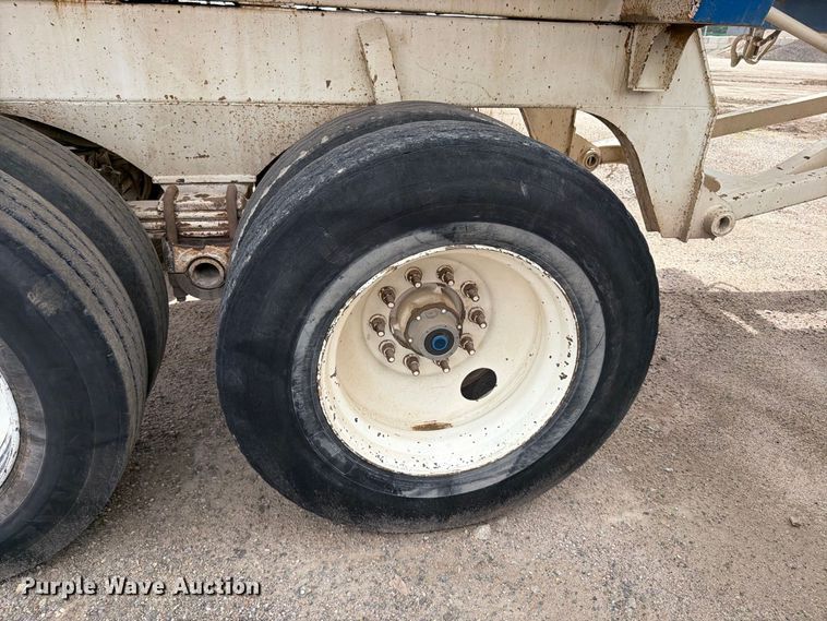 image for item FK3688 2007 Ranch ED28-30QF end dump trailer