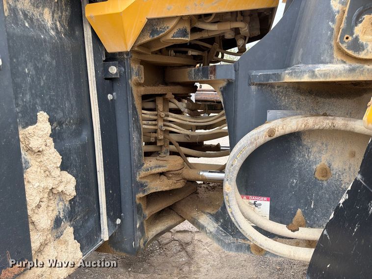 image for item FK3795 2005 Komatsu WA450 wheel loader