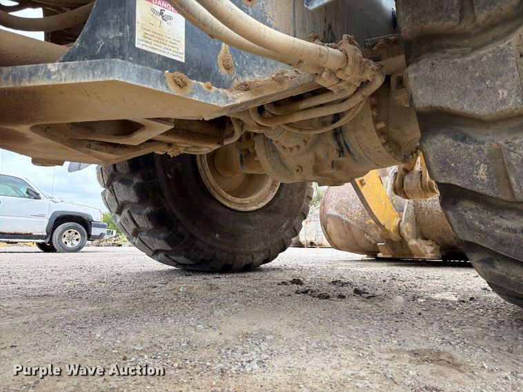 image for item FK3795 2005 Komatsu WA450 wheel loader