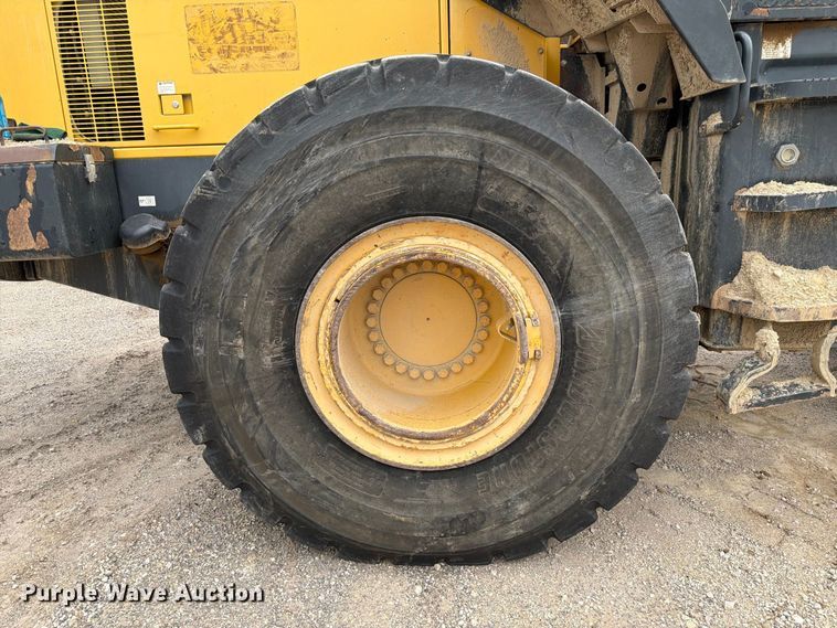 image for item FK3795 2005 Komatsu WA450 wheel loader