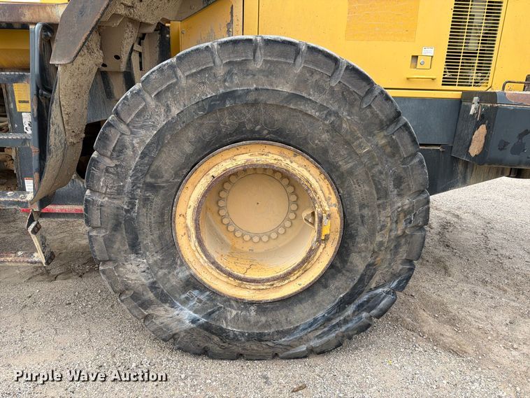 image for item FK3795 2005 Komatsu WA450 wheel loader