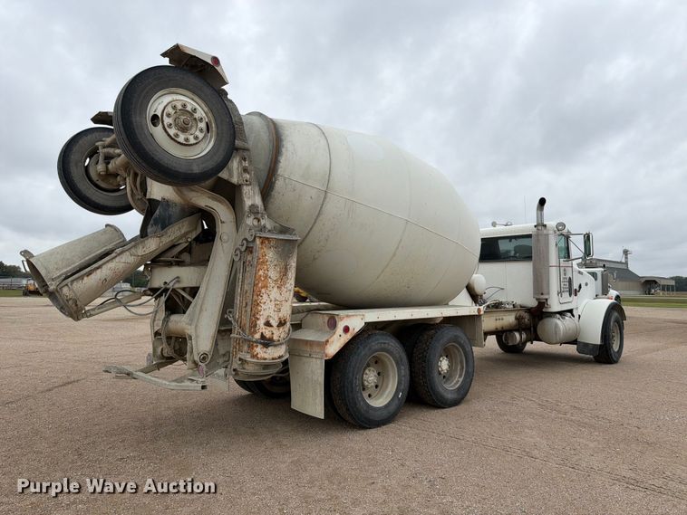 image for item FK3799 1999 Peterbilt 357 ready mix truck