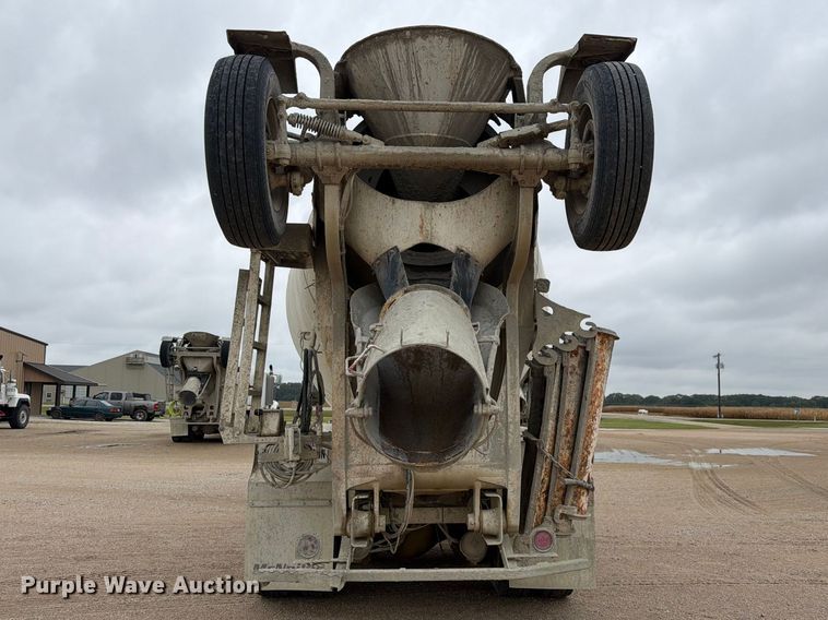 image for item FK3799 1999 Peterbilt 357 ready mix truck