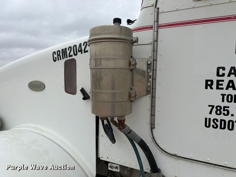 image for item FK3799 1999 Peterbilt 357 ready mix truck