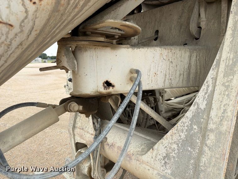 image for item FK3799 1999 Peterbilt 357 ready mix truck