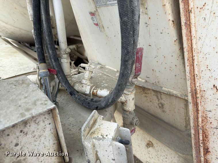 image for item FK3799 1999 Peterbilt 357 ready mix truck