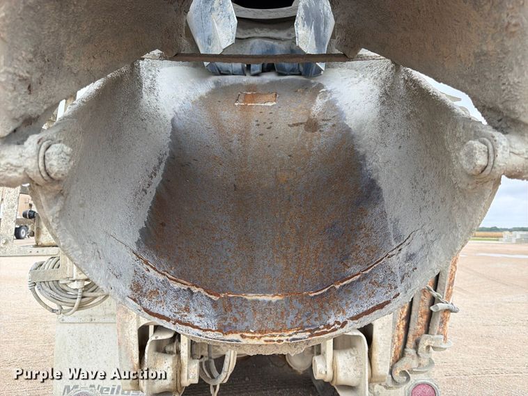 image for item FK3799 1999 Peterbilt 357 ready mix truck