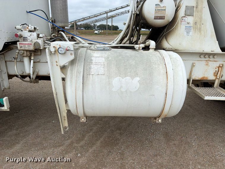 image for item FK3799 1999 Peterbilt 357 ready mix truck