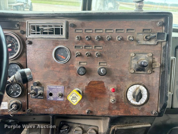 image for item FK3799 1999 Peterbilt 357 ready mix truck