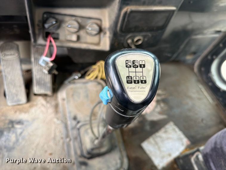 image for item FK3799 1999 Peterbilt 357 ready mix truck