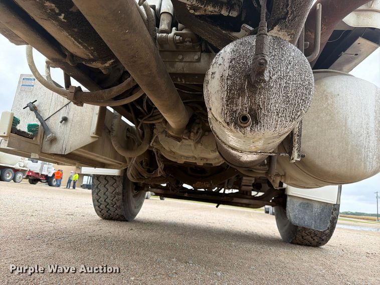 image for item FK3799 1999 Peterbilt 357 ready mix truck