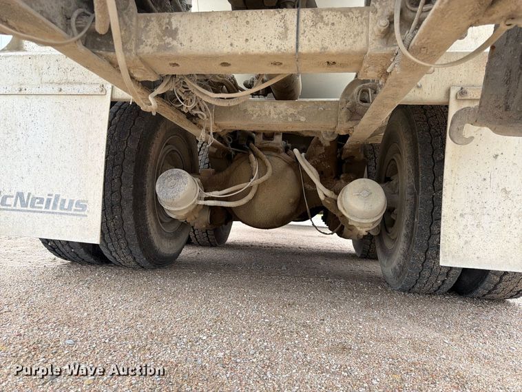 image for item FK3799 1999 Peterbilt 357 ready mix truck