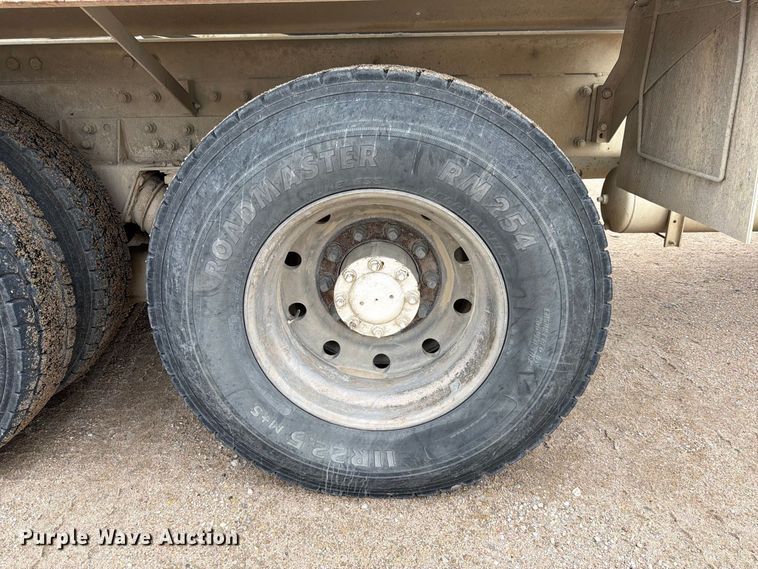 image for item FK3799 1999 Peterbilt 357 ready mix truck