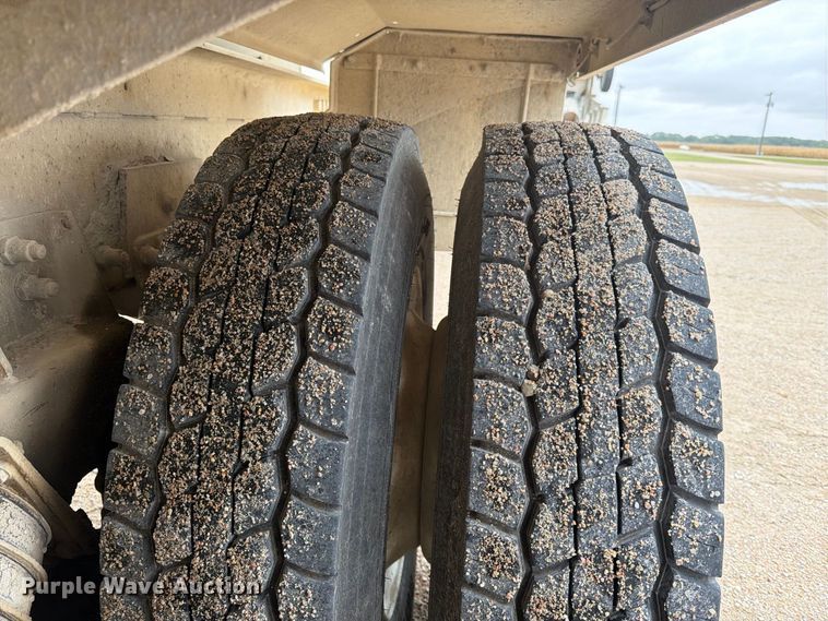 image for item FK3799 1999 Peterbilt 357 ready mix truck