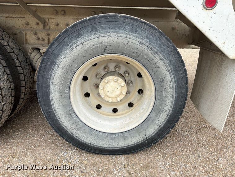 image for item FK3799 1999 Peterbilt 357 ready mix truck