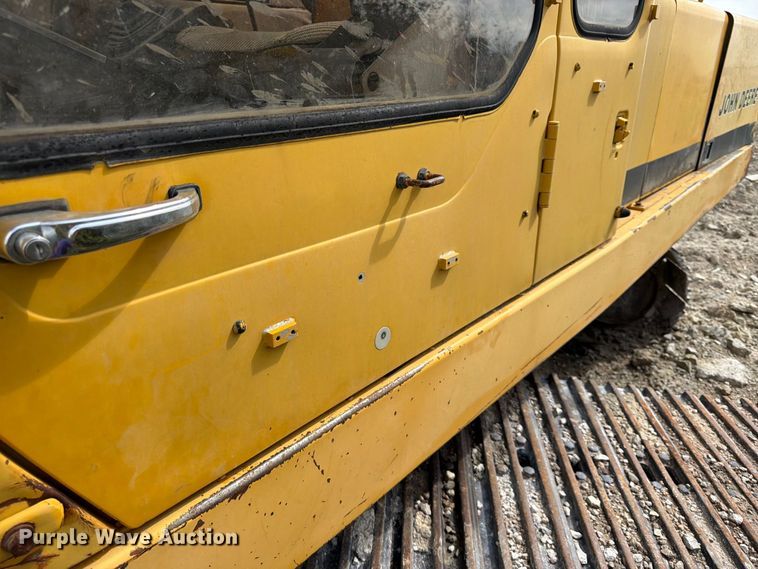 image for item FK3800 1990 John Deere 690D-LC excavator