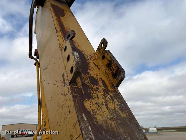 image for item FK3800 1990 John Deere 690D-LC excavator