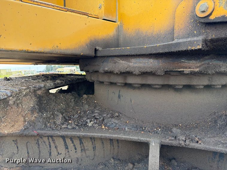 image for item FK3800 1990 John Deere 690D-LC excavator
