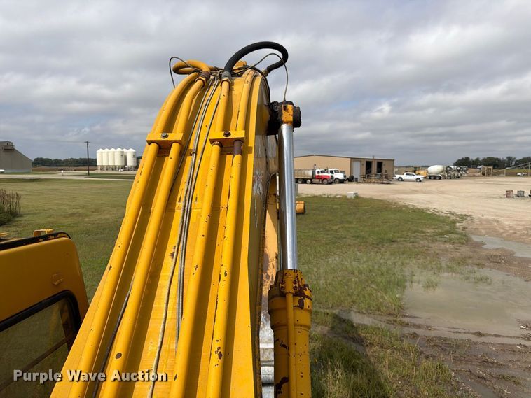 image for item FK3800 1990 John Deere 690D-LC excavator