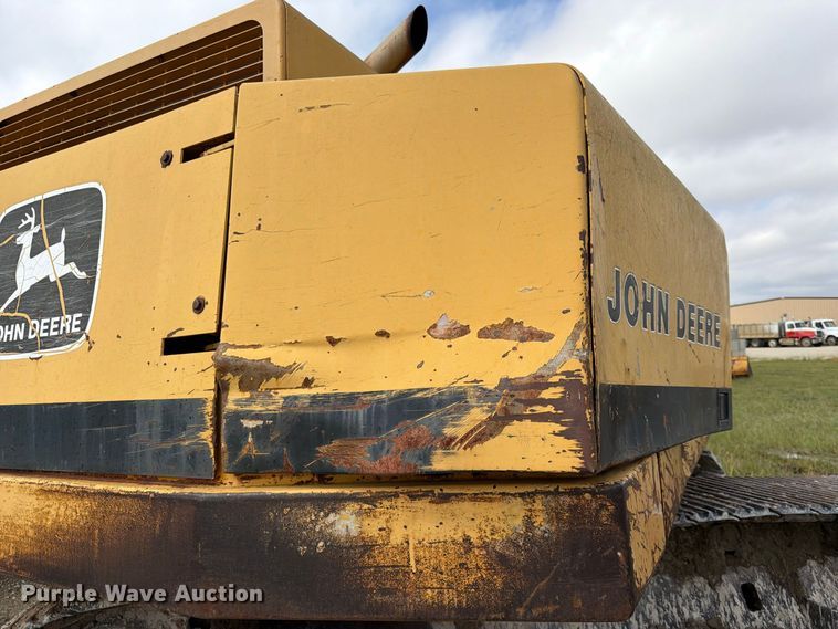 image for item FK3800 1990 John Deere 690D-LC excavator