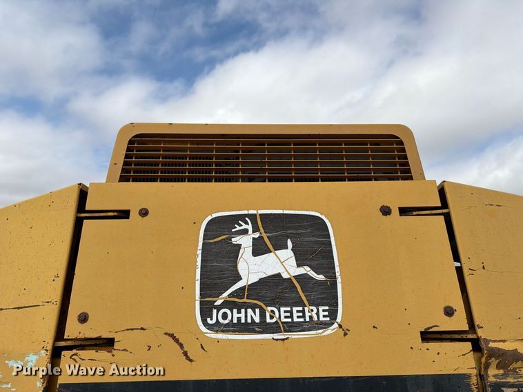 image for item FK3800 1990 John Deere 690D-LC excavator