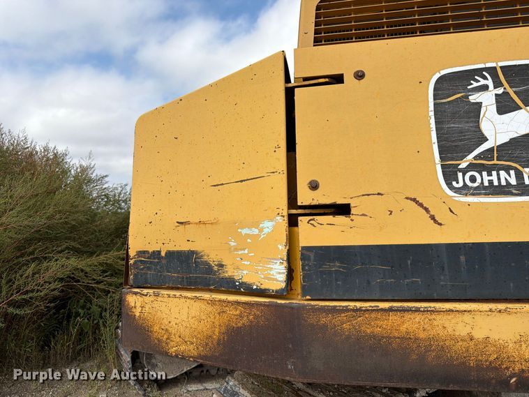 image for item FK3800 1990 John Deere 690D-LC excavator