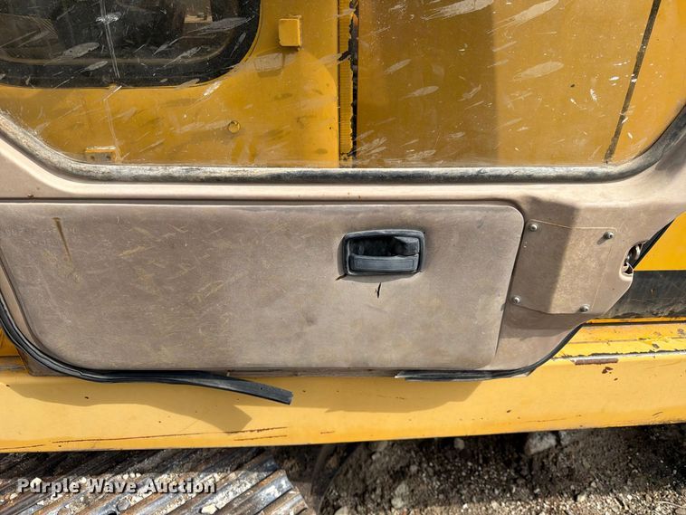 image for item FK3800 1990 John Deere 690D-LC excavator