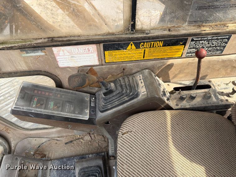 image for item FK3800 1990 John Deere 690D-LC excavator