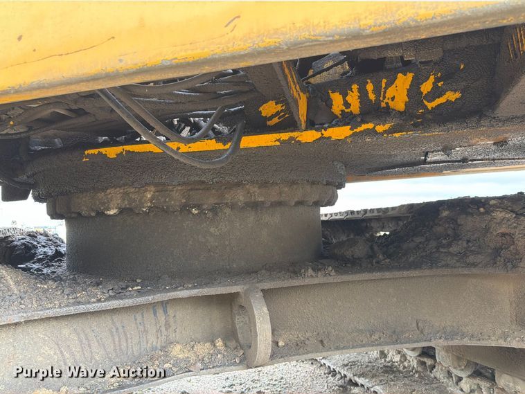 image for item FK3800 1990 John Deere 690D-LC excavator