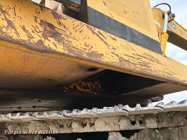 image for item FK3800 1990 John Deere 690D-LC excavator