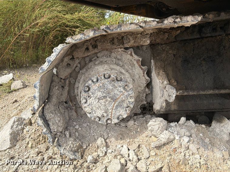 image for item FK3800 1990 John Deere 690D-LC excavator