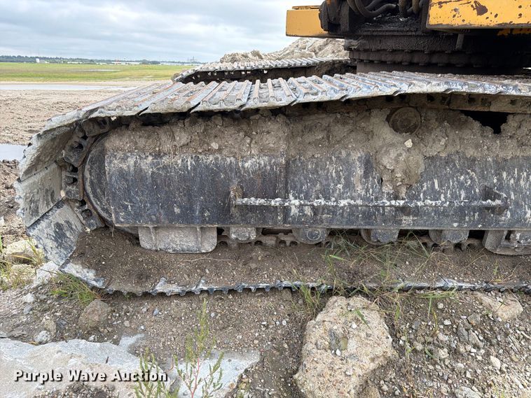 image for item FK3800 1990 John Deere 690D-LC excavator