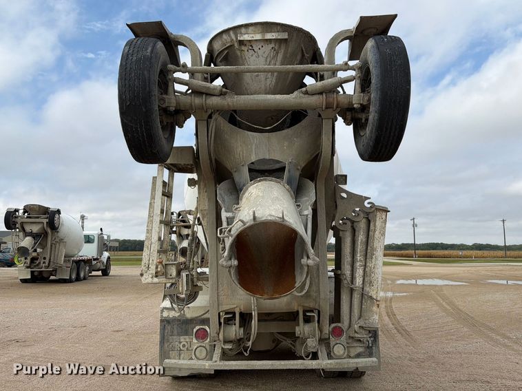 image for item FK3801 1999 Peterbilt 357 ready mix truck